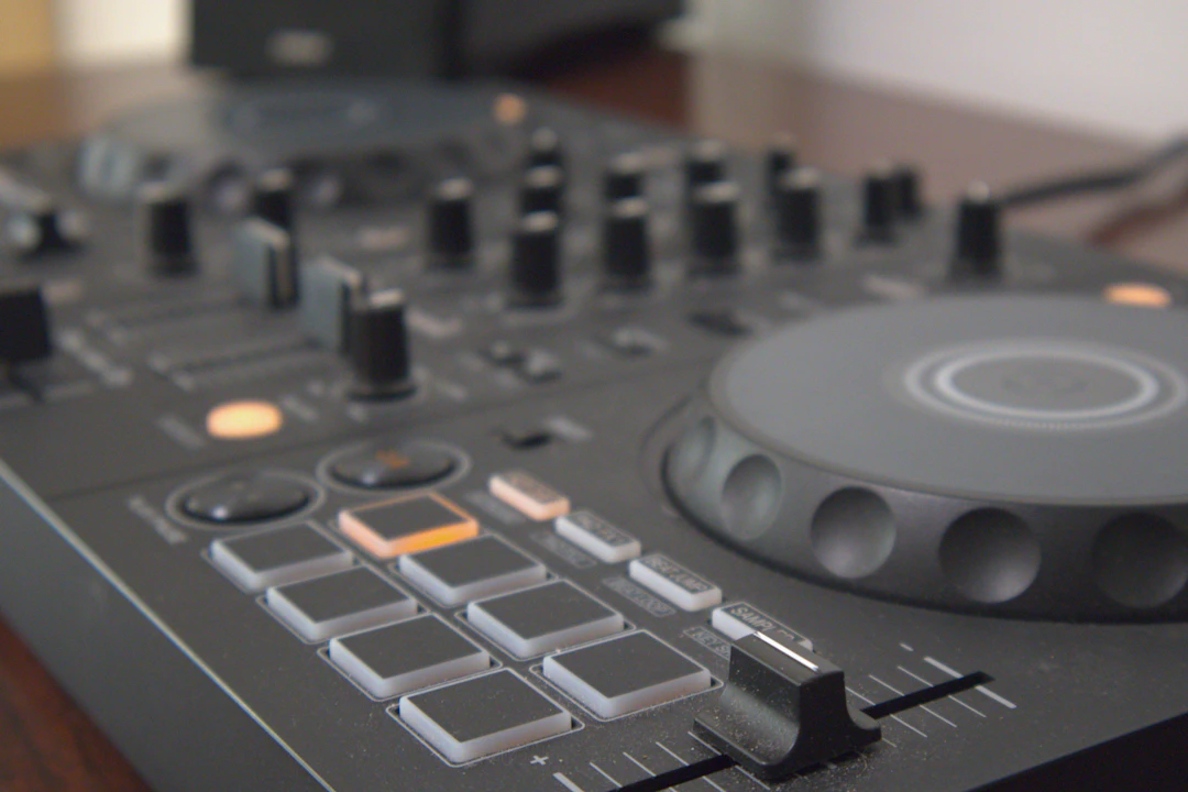 The Evolution of Sound: The Influence of Technology on Music Production in Hip Hop