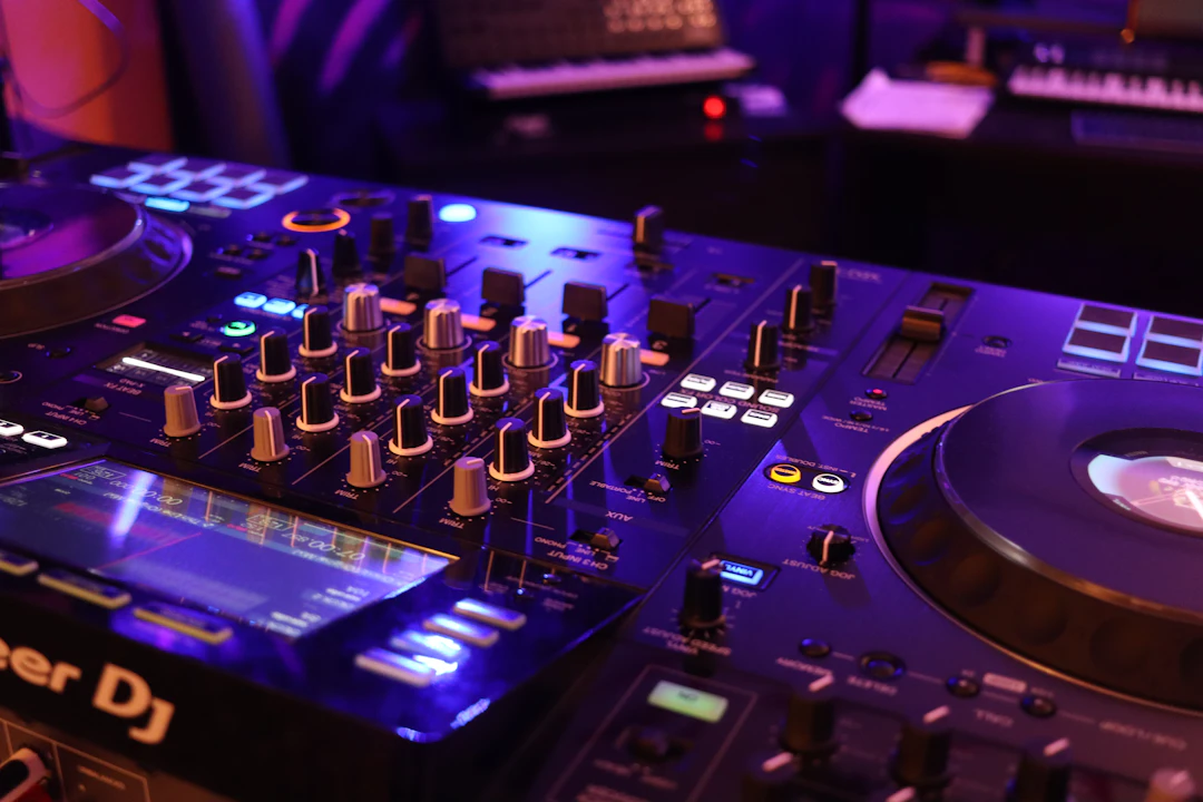 The Evolution of DJs in Hip Hop: From Vinyl to Digital Mastery